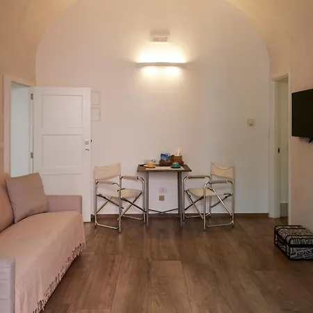 Bed & Breakfast Old Town 2*