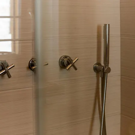 Old Town Bed & Breakfast 2*