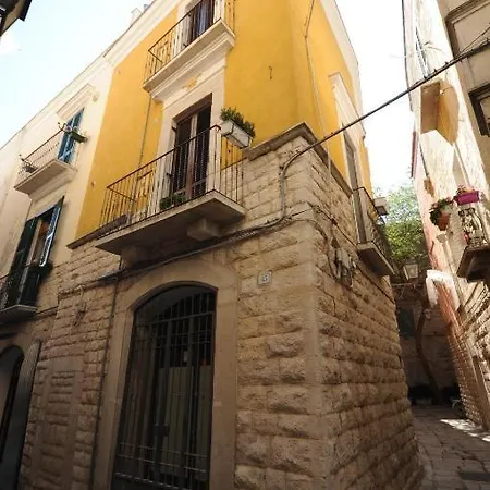 Old Town 2*